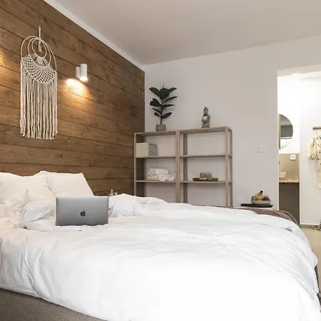 La - Saint ゲストハウス