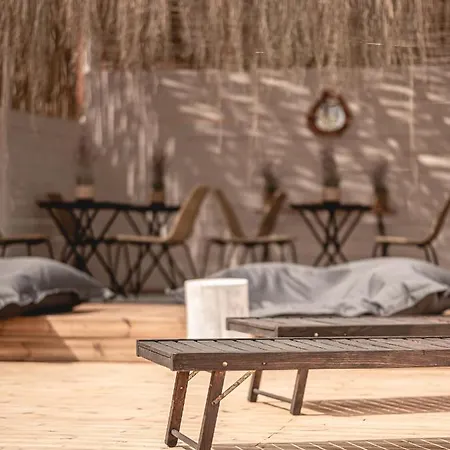 La - Saint ゲストハウス 4*